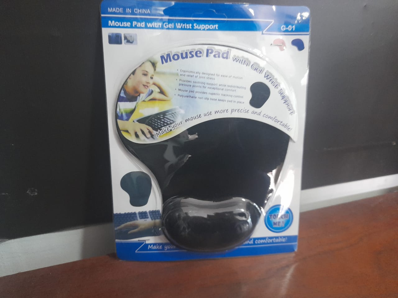 MOUSE PAD CON REPOSAMUÑECAS DE GEL